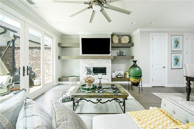 Building Photo - 535 Letchas Ln