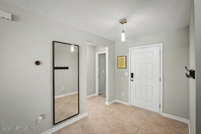 Building Photo - 4948 Big Pine Dr
