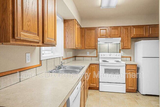 Building Photo - 205 E Boise Ave