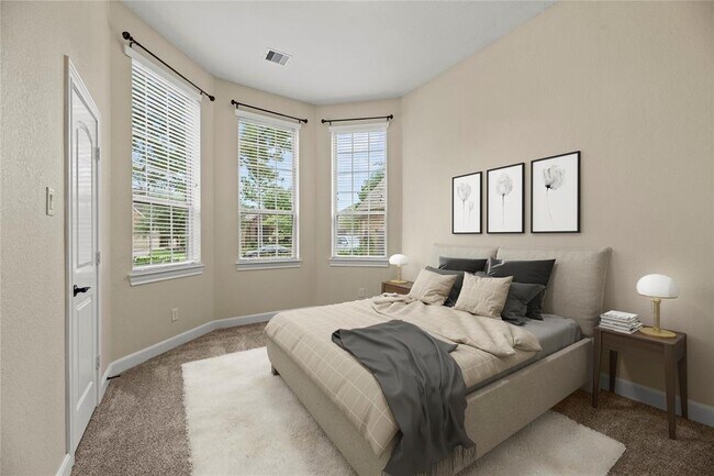 Building Photo - 28706 Hemlock Red Ct
