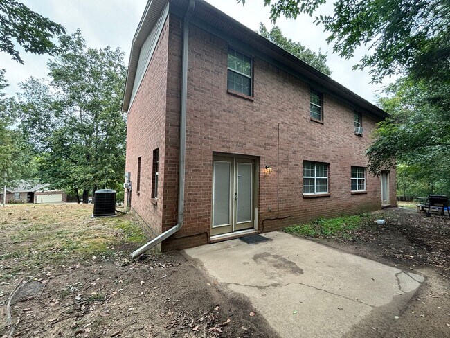 Building Photo - 73 W 16th Pl