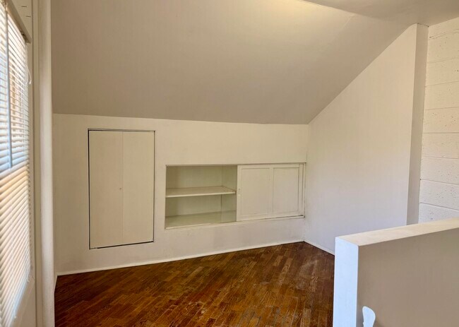 Building Photo - 2190 Sonoma Ave