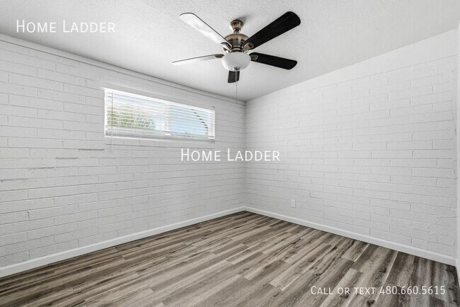 Building Photo - 596 W Harding Ave