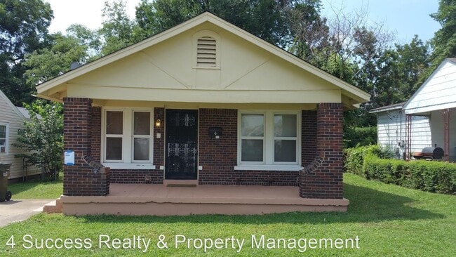 Primary Photo - 2 br, 1 bath House - 303 Edsel Avenue