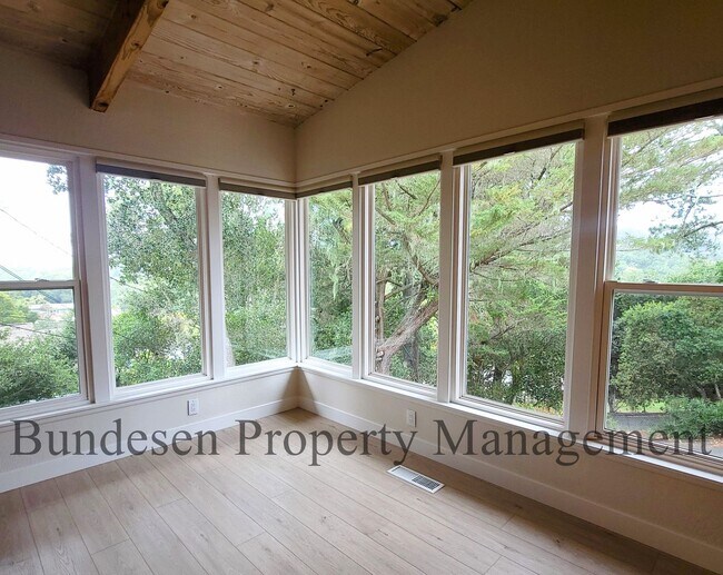Building Photo - Serene and tranquil living