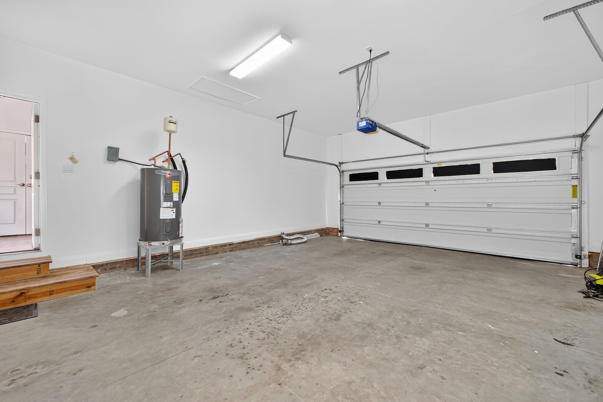 Building Photo - 104 Ivey Mountain Cv