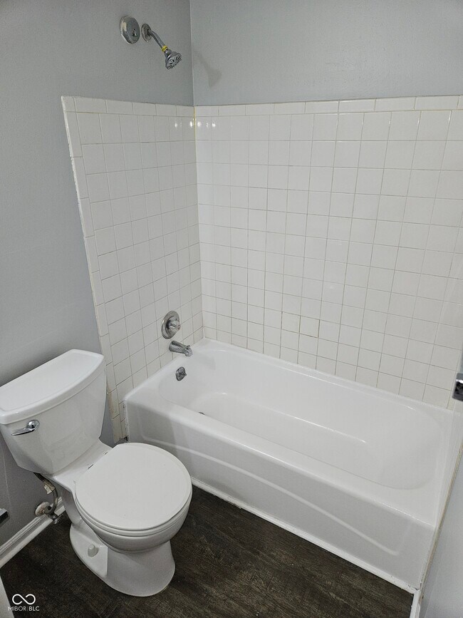 Building Photo - 6314 Commons Dr
