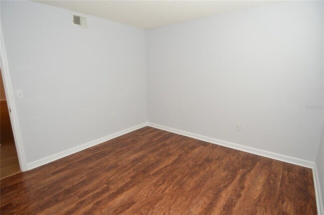 Building Photo - 2500 Winding Creek Blvd