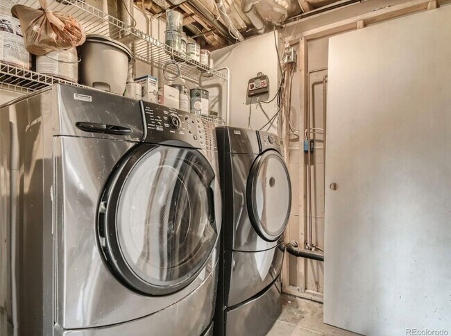 Building Photo - 1293 E 97th Ave