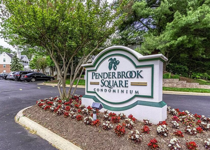 Building Photo - 3911 Penderview Dr