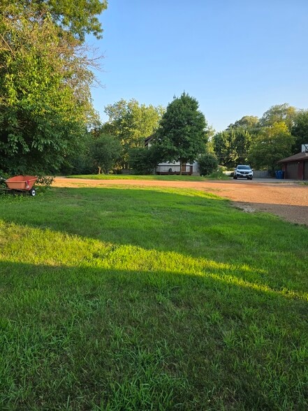 Building Photo - 4500 W Old Shakopee Rd