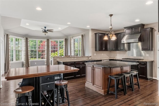 Building Photo - 50738 Calvert Isle Dr