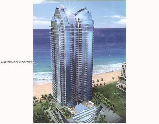 Building Photo - 17121 Collins Ave