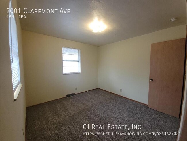 Building Photo - 2001 S Claremont Ave