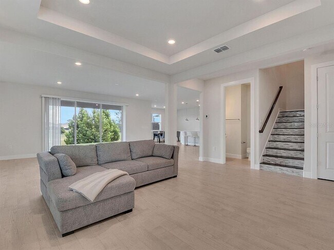 Building Photo - 4532 Gliding Wave St