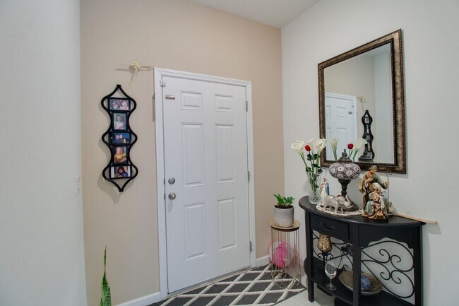 Building Photo - 8732 Sportsman Lp