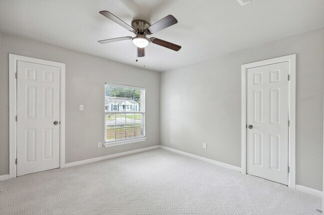 Building Photo - 4016 Winfield Ave