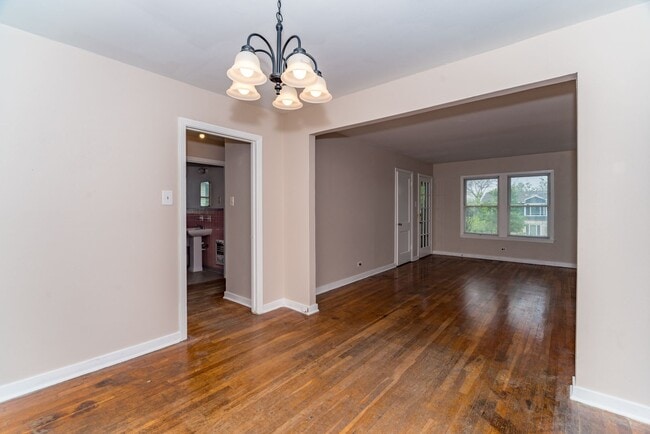 Building Photo - TERRELL HEIGHTS DUPLEX - ALAMO HEIGHTS I.S.D.