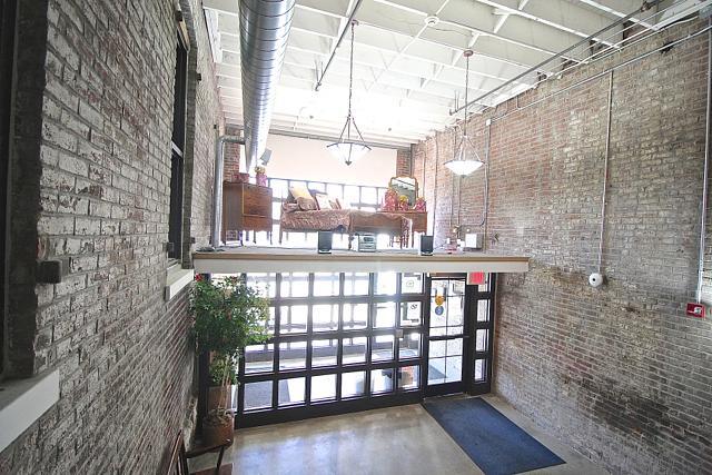 Building Photo - 200 Seneca St