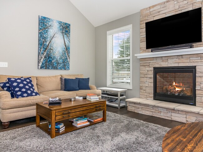 Building Photo - 1635 Castle Lawn Ct