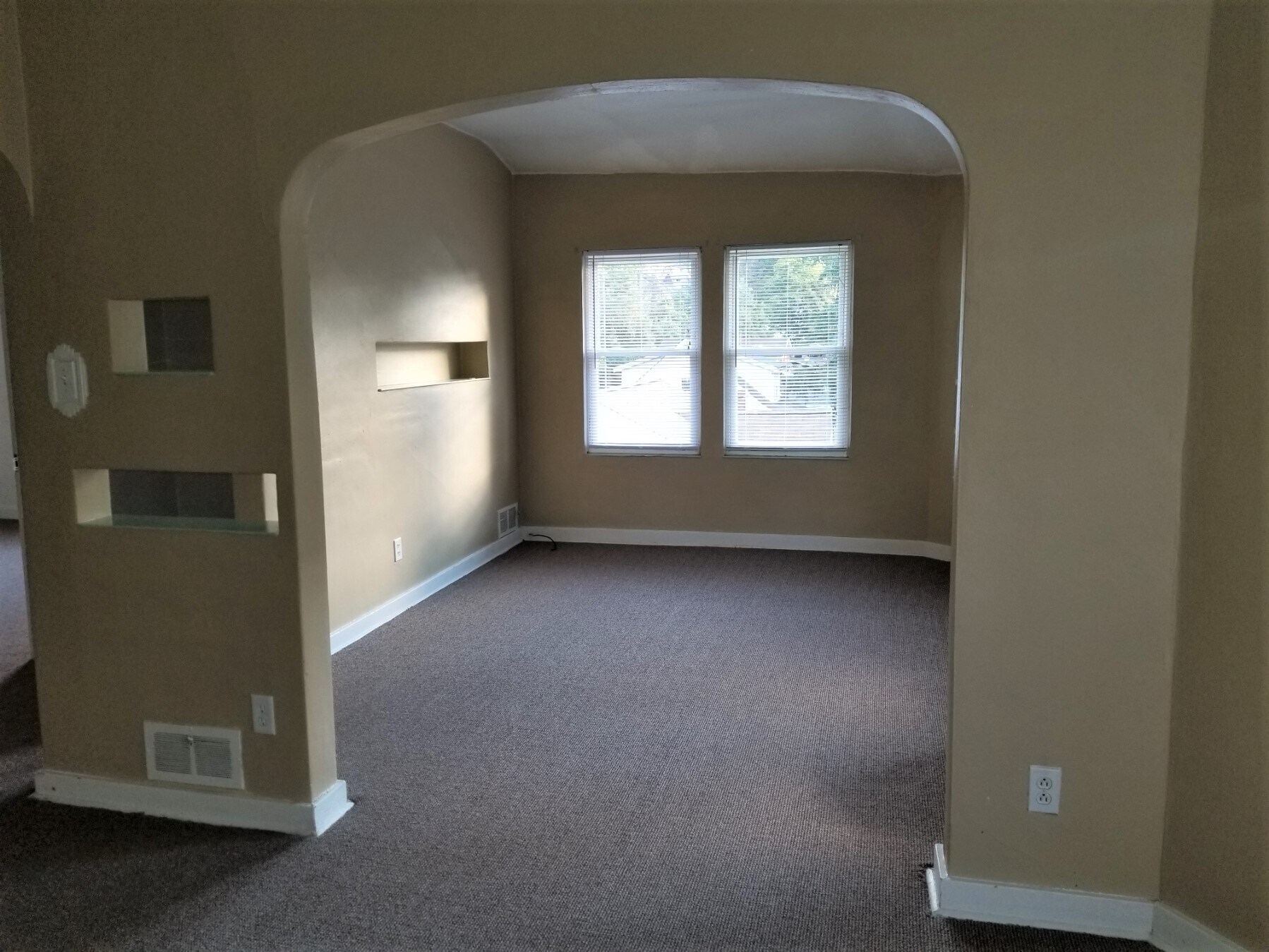 Building Photo - 2379 Lumber Ave