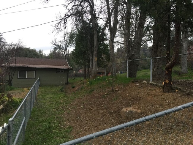 Building Photo - Completely Renovated in 2012; adorable energy-efficient Country home w/ Guest House on 1 mostly l...