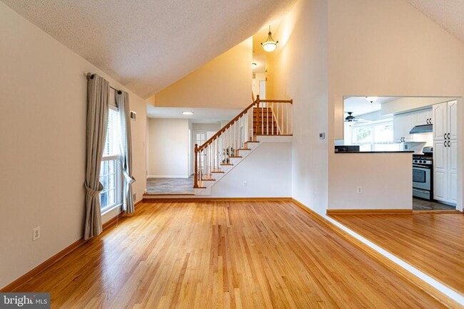 Building Photo - 14912 Emory Ln