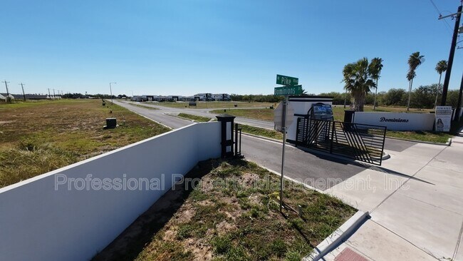 Primary Photo - 2808 Charlie Rd