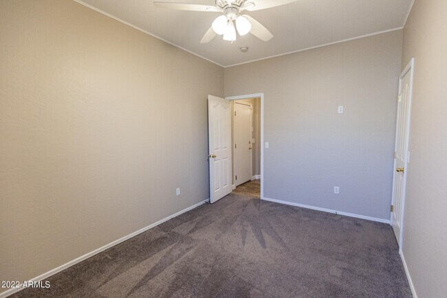 Building Photo - 7262 W Kaler Ave