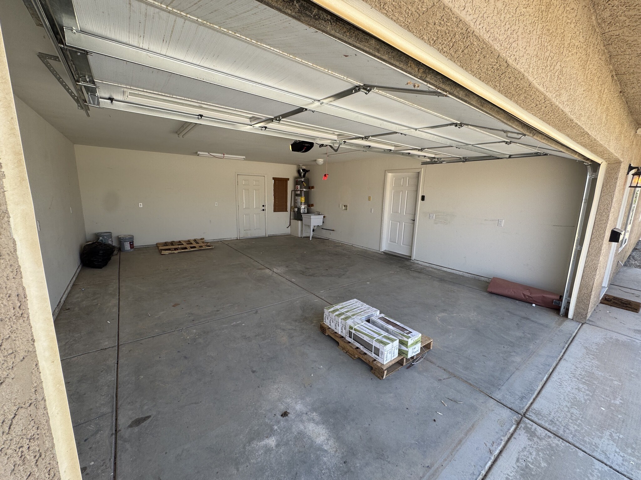 Building Photo - 23423 Cherokee Ave
