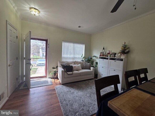 Building Photo - 2429 Dew Meadow Ct