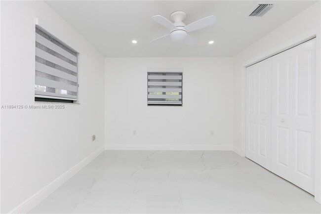 Building Photo - 3612 SW 15th St