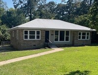 Building Photo - 507 Roosevelt Dr