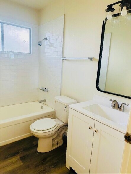 Building Photo - 1707 W Swain Rd