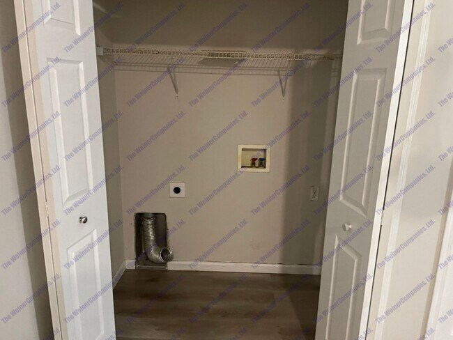 Building Photo - Now leasing for August!