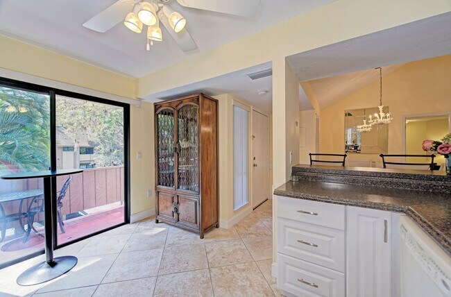 Building Photo - 1677 Brookhouse Cir