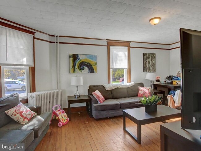 Building Photo - 7960 Mentzer Gap Rd