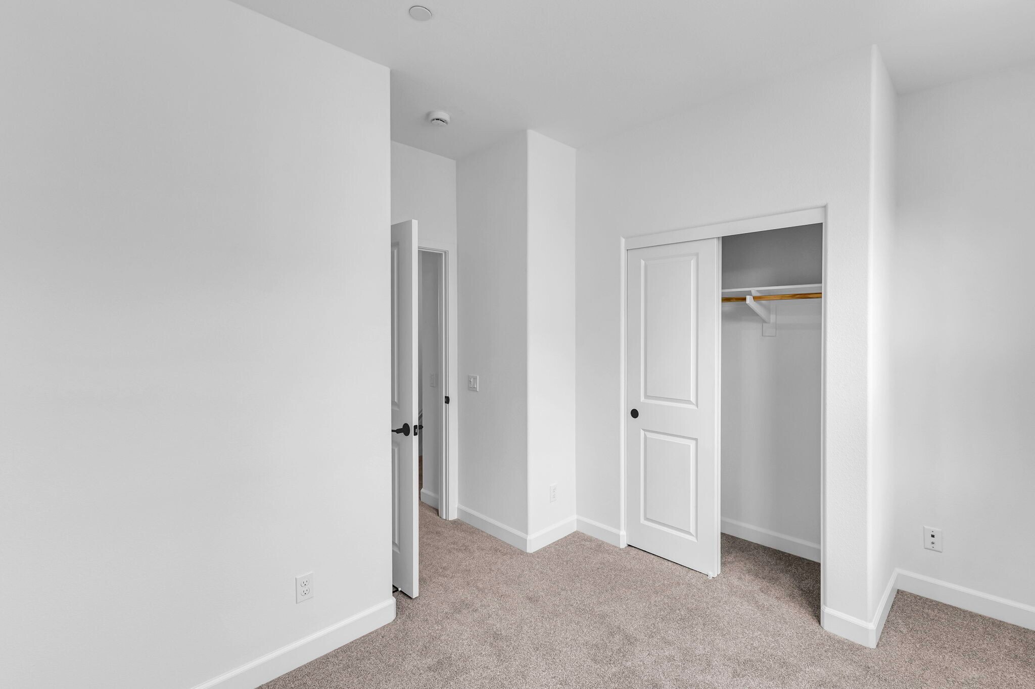 Building Photo - 2208 Mountain Laurel Rd