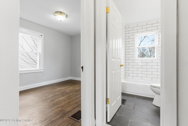 Building Photo - 1119 W Ashland Ave