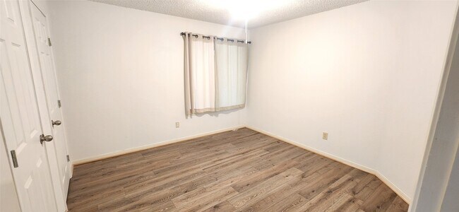 Building Photo - 12838 Ashford Knoll Dr