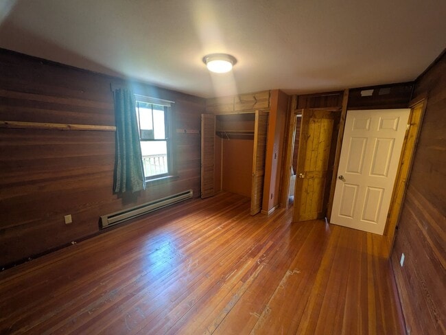 Building Photo - 1030 Fairmount Rd