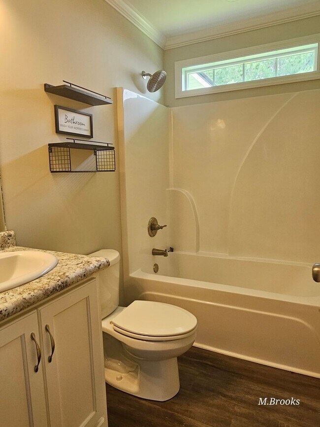 Building Photo - 1704 Almond Tree Pl
