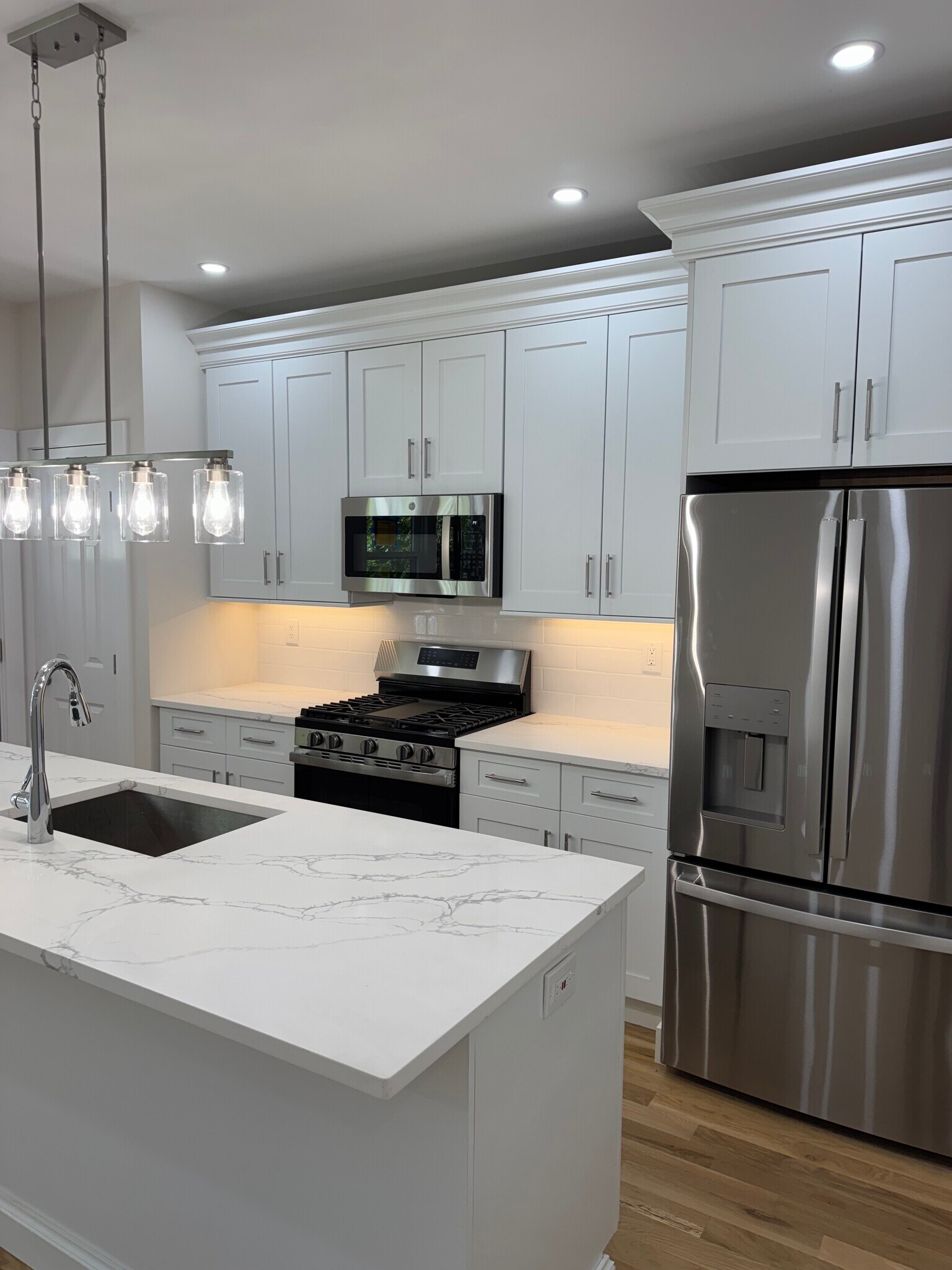 Building Photo - 231 Sixth Ave