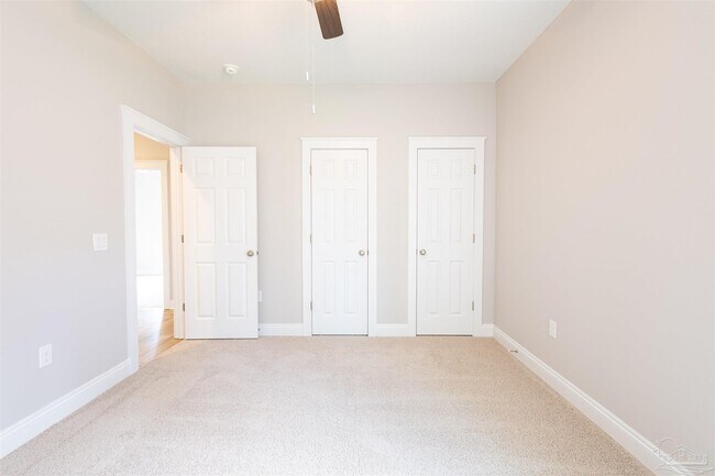 Building Photo - 9276 Sunset Dr