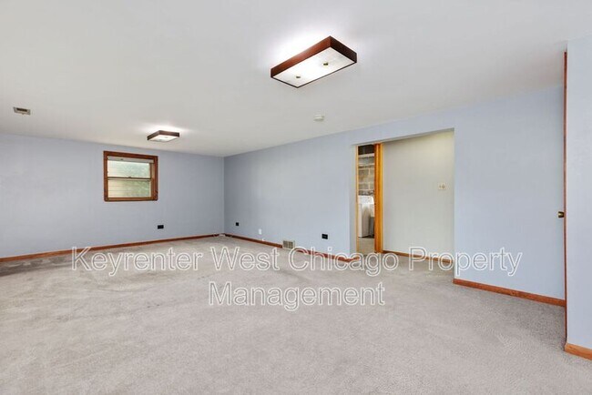 Building Photo - 4201 Prairie Ave