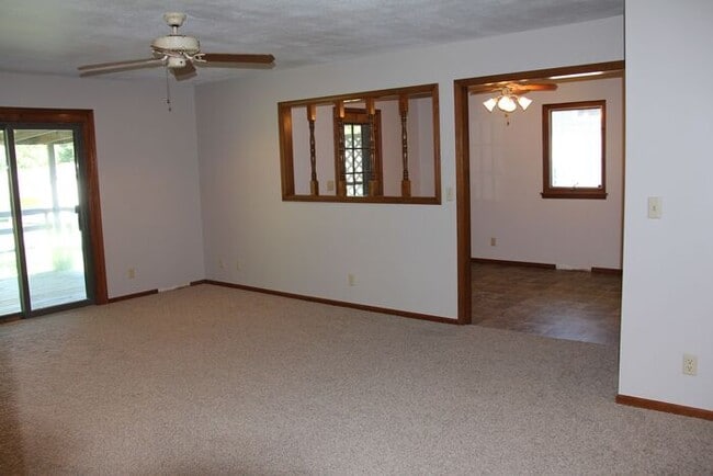 Building Photo - Beautiful Home in Platte City!