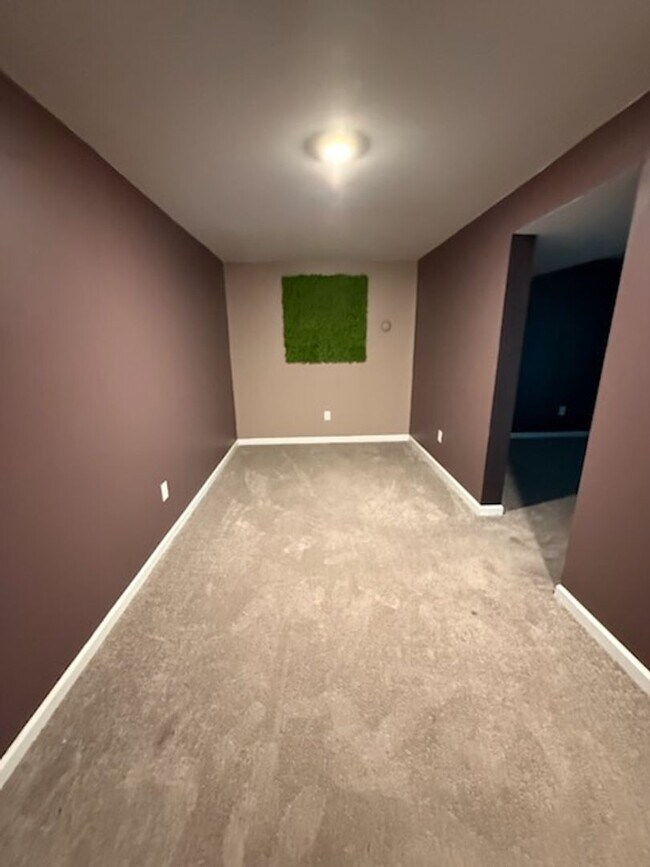 Building Photo - 7980 Uplands Dr