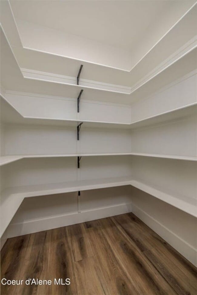 Building Photo - New Home in Thayer Farms North!