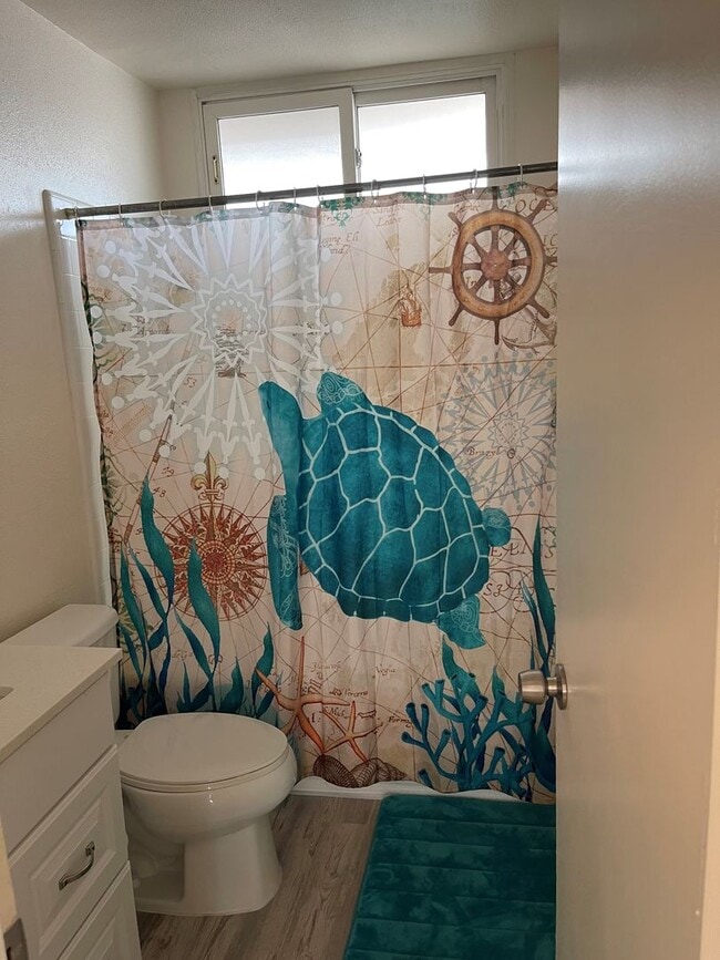 Building Photo - Regency Ala Wai Condo - FURNISHED 1 bedroom unit, Utilities Included - no parking - Avail now!