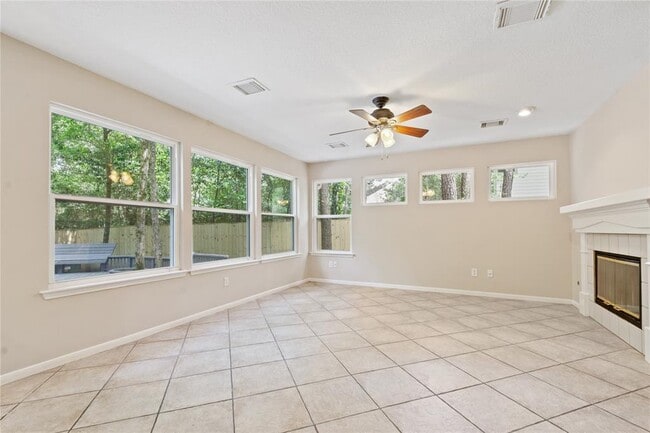 Building Photo - 175 W Greywing Cir